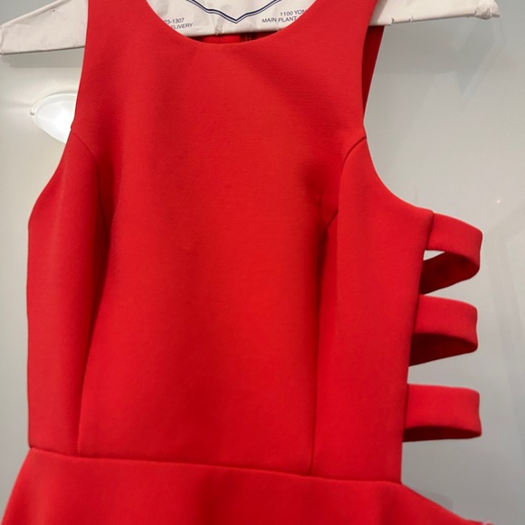 BCBG Red Gown in size 4 - Picture 8 of 9